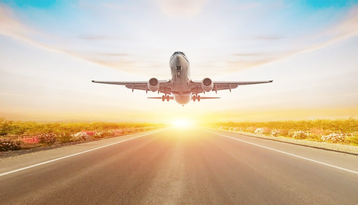 股市分化加剧 航空板块复苏可期
